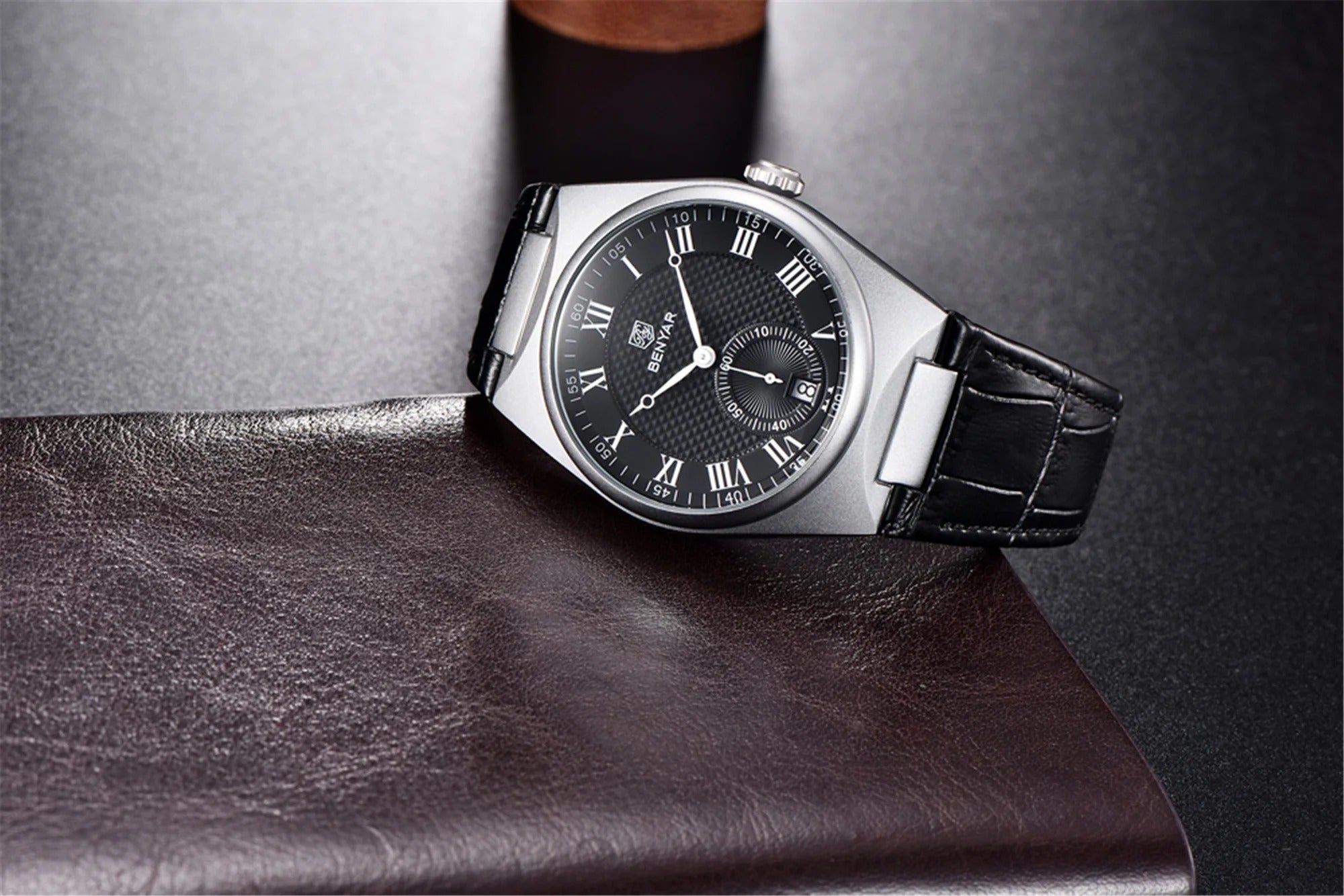 BENYAR Men’s Luxury Quartz Watch – Waterproof Leather Business Timepiece