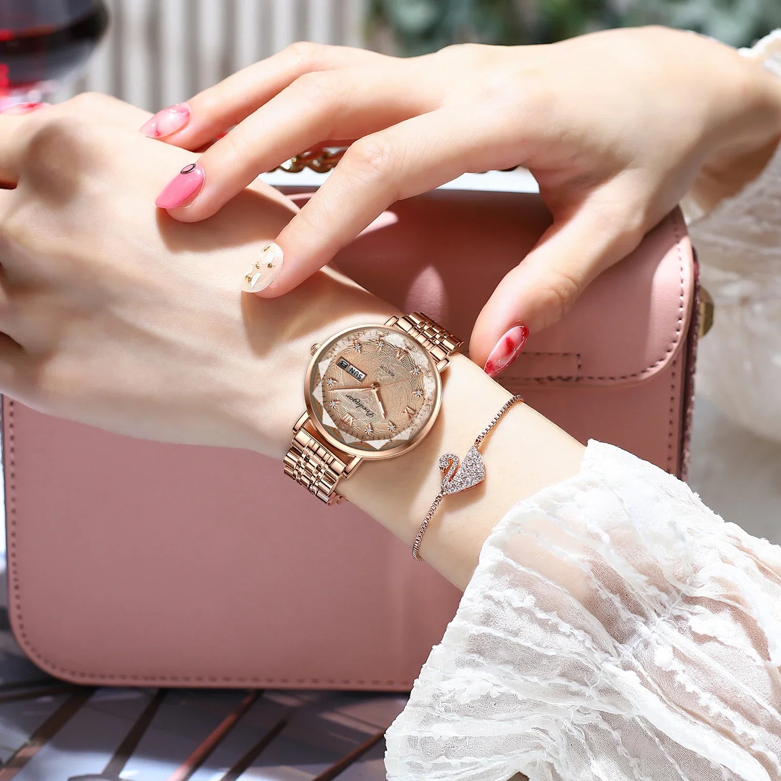Luxury Waterproof Women’s Watch – Modern Fashion Timepiece