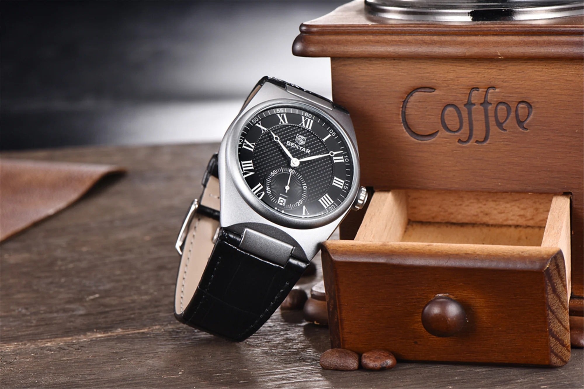 BENYAR Men’s Luxury Quartz Watch – Waterproof Leather Business Timepiece
