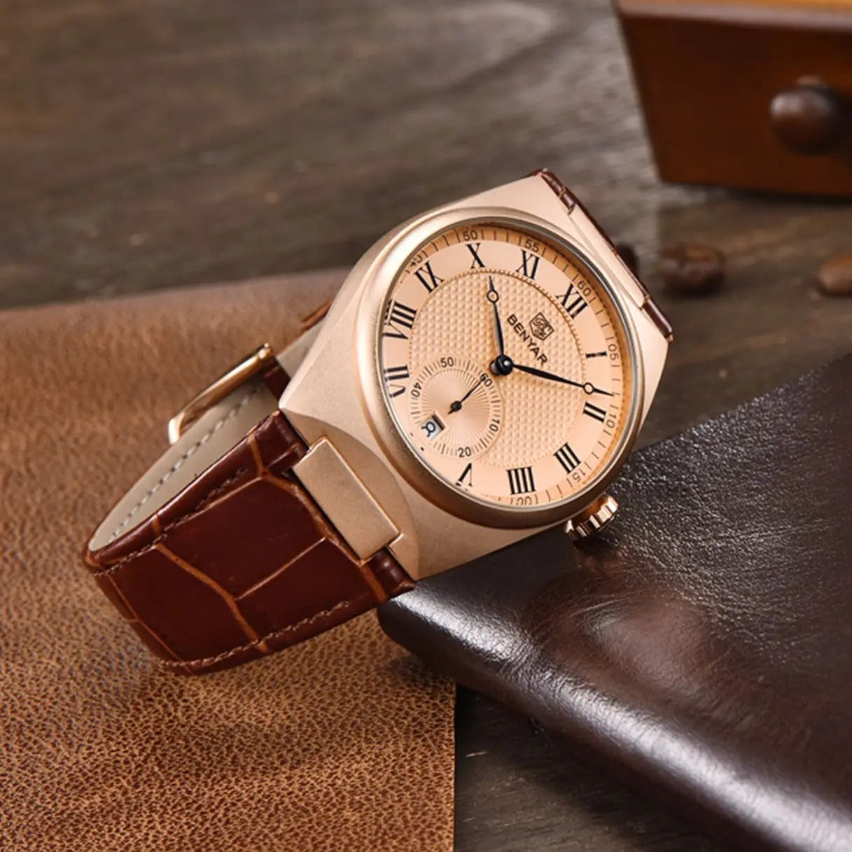 BENYAR Men’s Luxury Quartz Watch – Waterproof Leather Business Timepiece