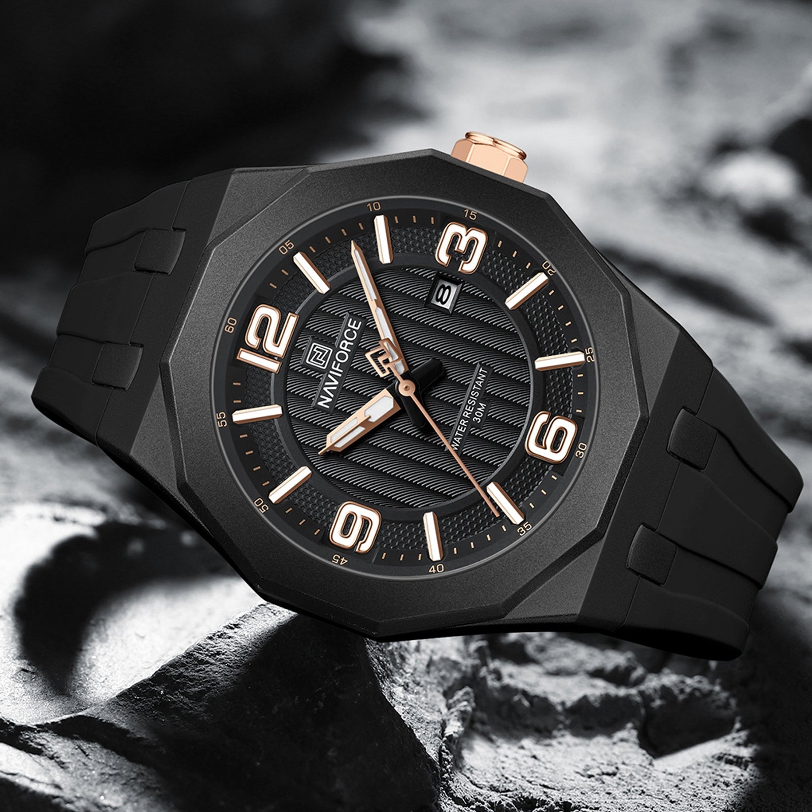 NAVIFORCE Luxury Men’s Watch – Auto Date Silicone Sport Design